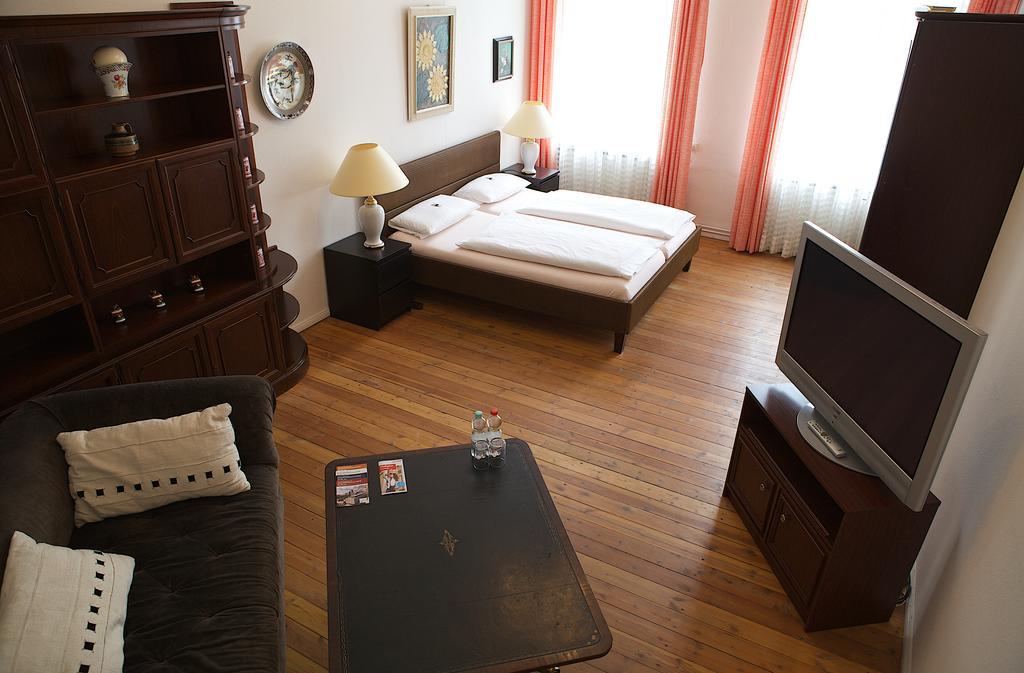 Hotel Pension Fasanenhaus - Berlin — Photos 2